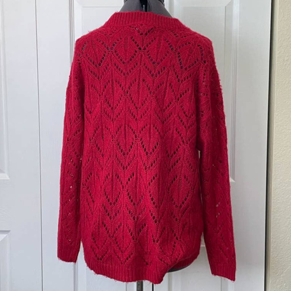 NWT American Eagle Chevron Knit Red Sweater, Size M 🗣LAST CHANCE🗣 - Picture 4 of 4